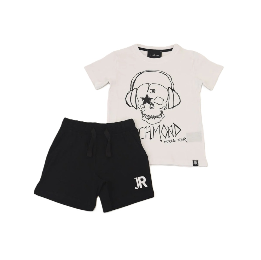 Completo t-shirt e bermuda