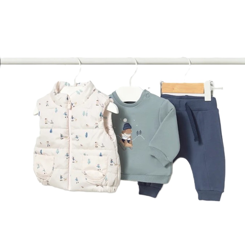 Completo con gilet