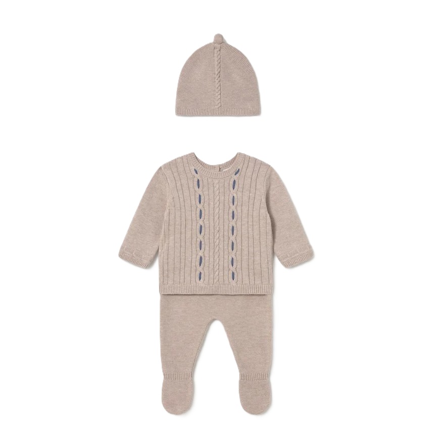 Completo con cappello