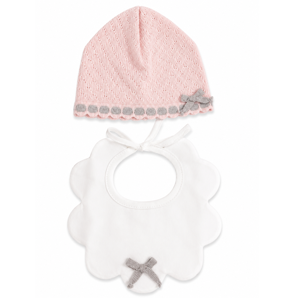 cappello con bavetta